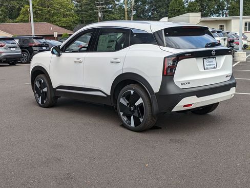 New 2025 Nissan Kicks SR w/ SR Premium Package image 4