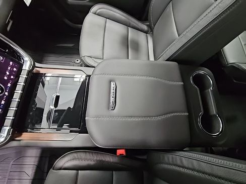 New 2026 GMC Yukon XL Denali image 22