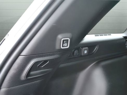 Used 2023 Jeep Grand Cherokee Altitude AWD/4WD image 26