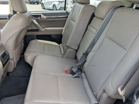 Used 2020 Lexus GX 460 Premium w/ Premium Package AWD/4WD image 14