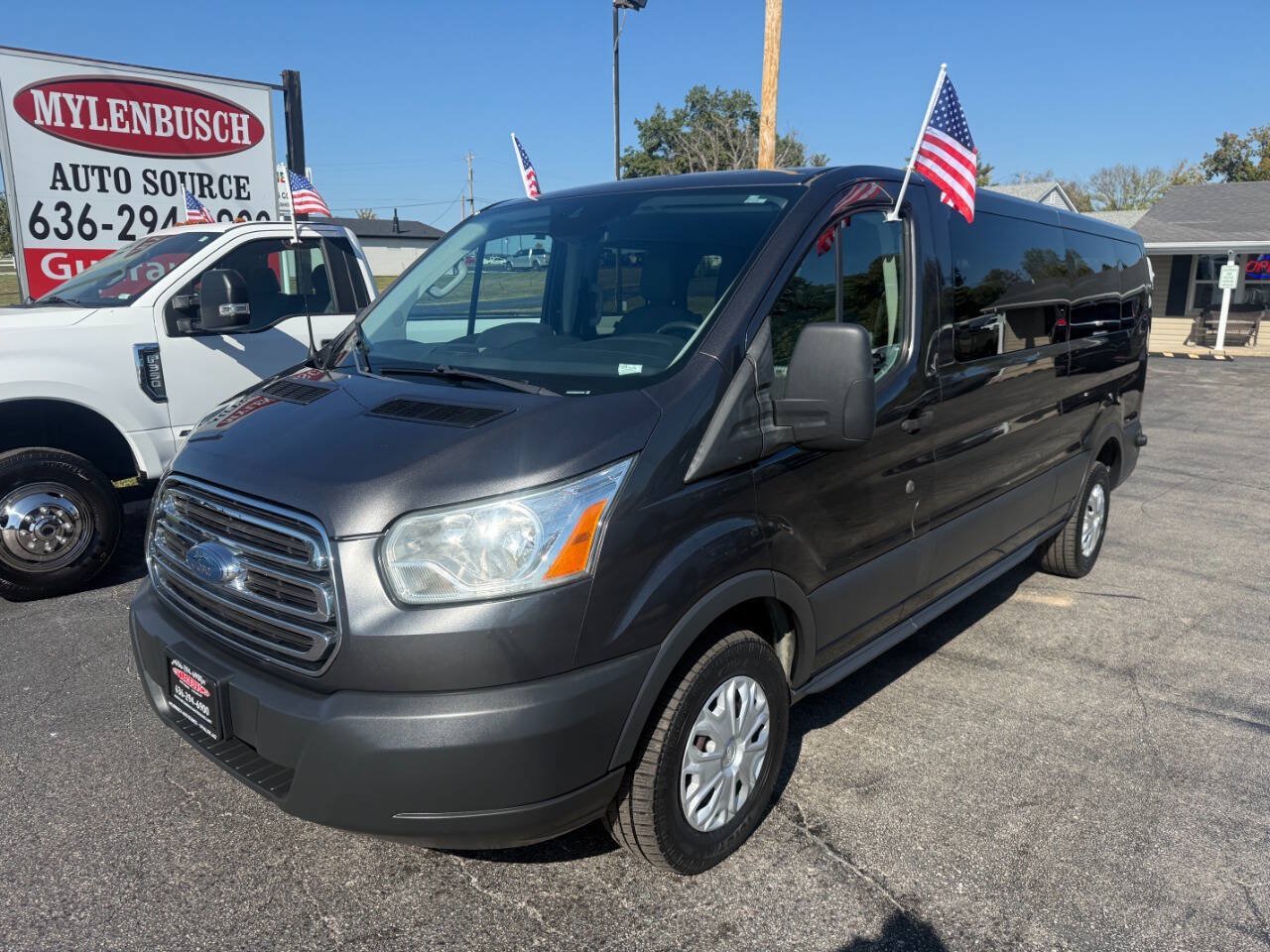 Used 2016 Ford Transit 350 XLT RWD image 2