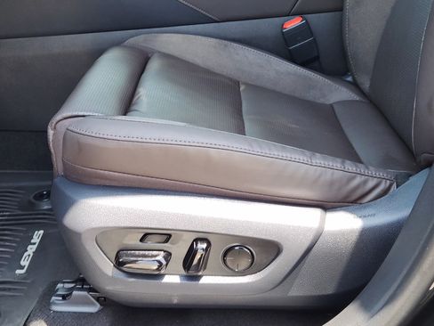 Used 2025 Lexus RX 350 w/ Convenience Package AWD/4WD image 22