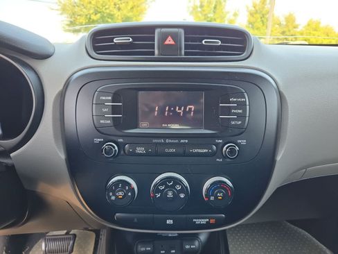 Used 2014 Kia Soul + w/ UVO w/Eservices Package FWD image 25