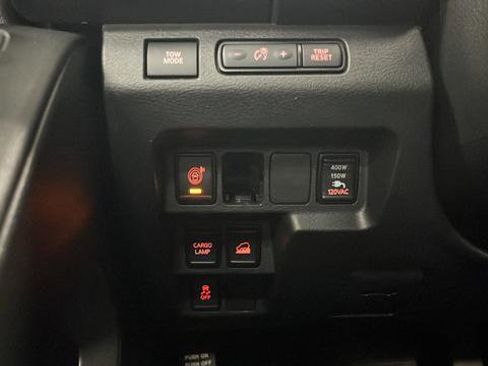Used 2022 Nissan Frontier SV AWD/4WD image 31