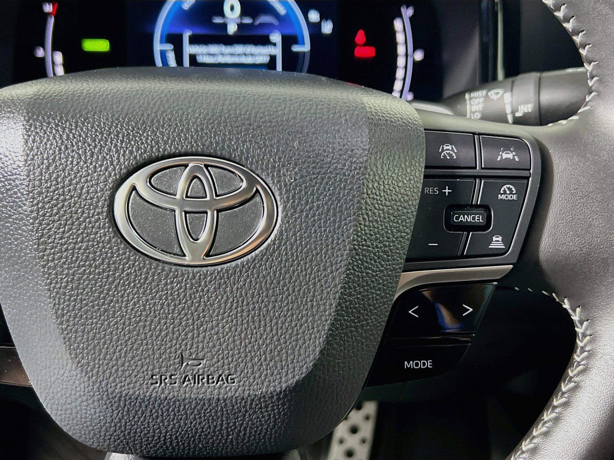 Used 2026 Toyota Camry SE w/ Convenience Package FWD image 19