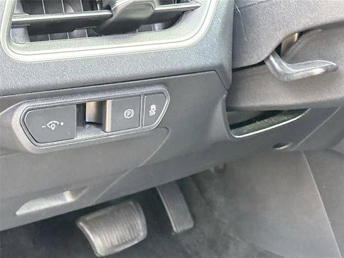 Used 2025 Kia K4 LXS image 10