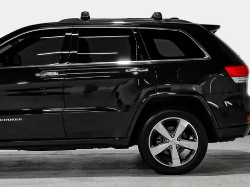 Used 2015 Jeep Grand Cherokee Overland AWD/4WD image 19