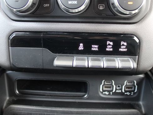 Used 2020 RAM 1500 Sport w/ Comfort & Convenience Group AWD/4WD image 27
