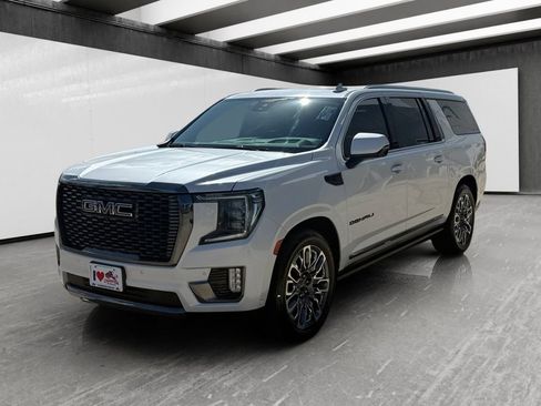 Used 2023 GMC Yukon XL Denali Ultimate AWD/4WD image 1