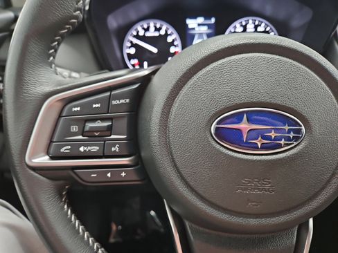 Used 2025 Subaru Legacy Premium AWD/4WD image 9