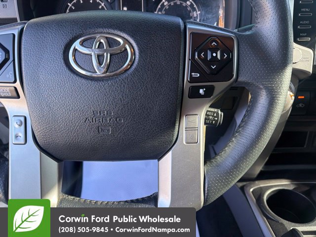 Used 2021 Toyota 4Runner SR5 AWD/4WD image 17
