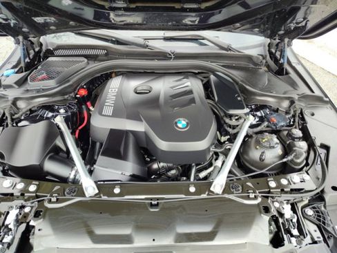 Used 2024 BMW 530i xDrive w/ M Sport Package image 9