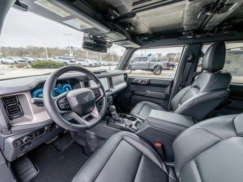 New 2025 Ford Bronco Outer Banks image 30