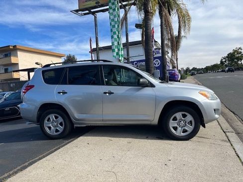 Used 2011 Toyota RAV4 2WD w/ Base L4 Extra Value Pkg image 2