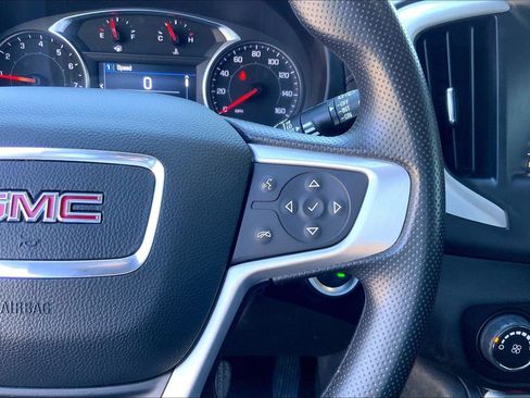 Used 2024 GMC Terrain SLE AWD/4WD image 19