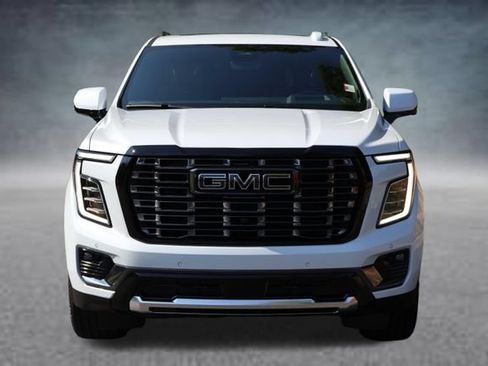 New 2026 GMC Yukon Denali Ultimate w/ LPO, Floor Liner Package AWD/4WD image 32