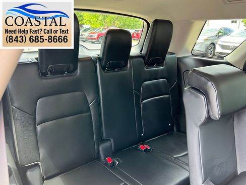Used 2025 Nissan Pathfinder SL FWD image 24