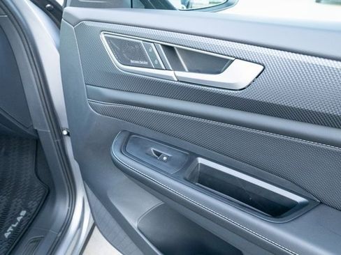 New 2026 Volkswagen Atlas Cross Sport SEL Premium R-Line image 46