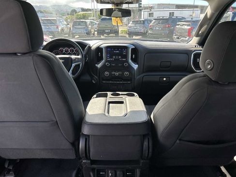 Used 2022 Chevrolet Silverado 1500 LT AWD/4WD image 20