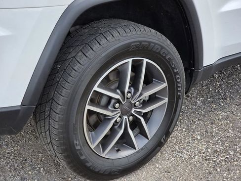 Used 2022 Jeep Grand Cherokee Limited AWD/4WD image 8
