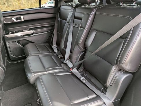 Used 2023 Ford Explorer XLT w/ Equipment Group 202A image 25