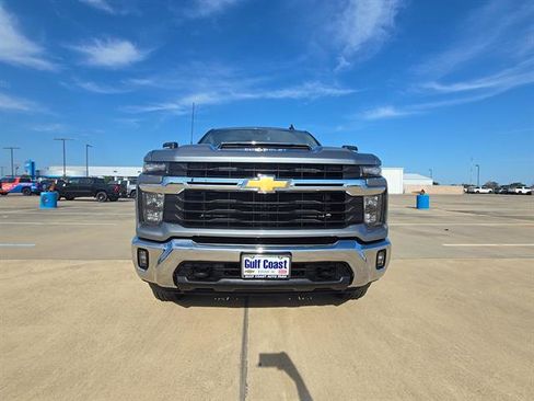 Used 2025 Chevrolet Silverado 2500 LT w/ Convenience Package AWD/4WD image 2
