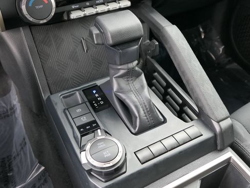 Used 2025 Toyota Tacoma SR5 image 22