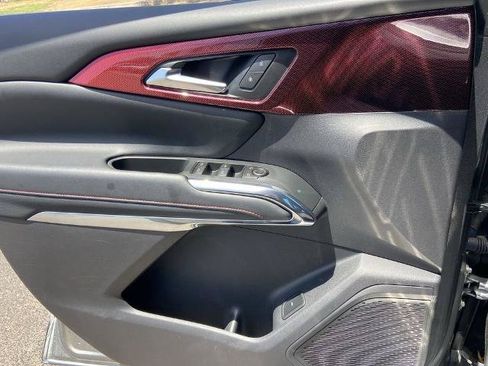 Used 2026 Chevrolet Traverse Z71 w/ LPO, Floor Liner Package AWD/4WD image 19