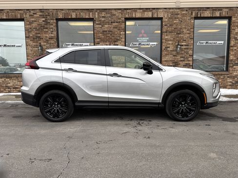 Used 2022 Mitsubishi Eclipse Cross LE image 6