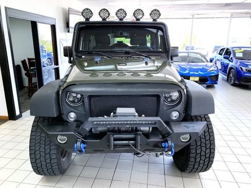 Used 2015 Jeep Wrangler Unlimited Sport w/ Quick Order Package 24S AWD/4WD image 4