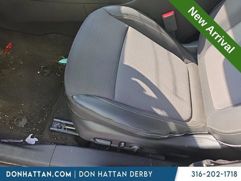 Used 2022 Buick Encore GX Select FWD image 5