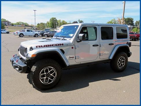 Certified 2024 Jeep Wrangler Unlimited Rubicon image 2