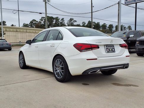 Used 2019 Mercedes-Benz A 220 A 220 image 2