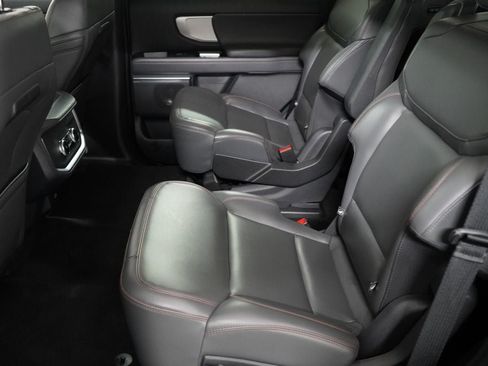 Certified 2025 Ford Expedition Active AWD/4WD image 29