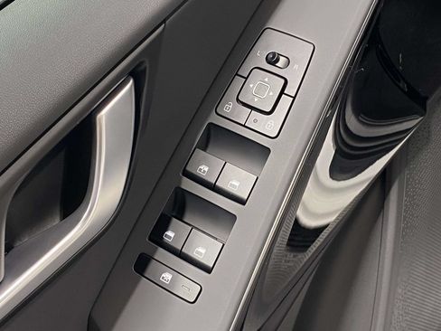 New 2026 Kia Niro Wind FWD image 20