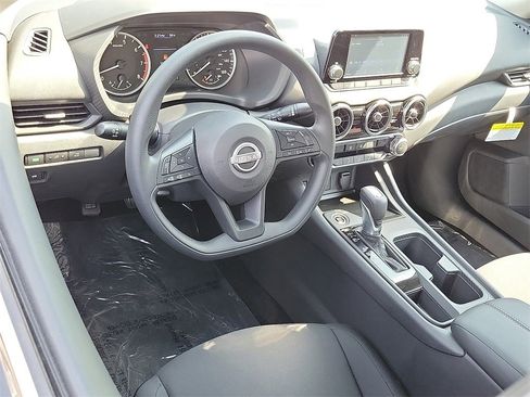 New 2025 Nissan Sentra S image 4