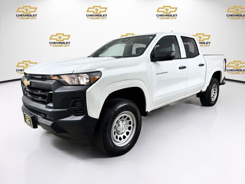 Used 2023 Chevrolet Colorado W/T w/ WT Convenience Package RWD image 3