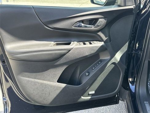Used 2020 Chevrolet Equinox Premier image 22