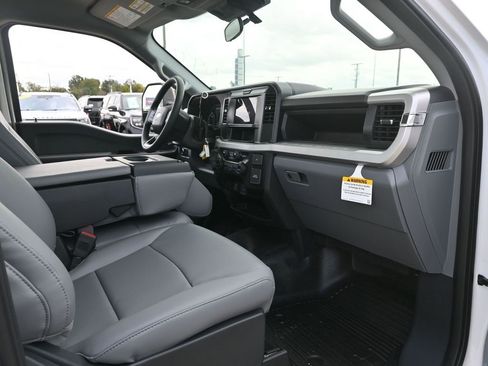 New 2026 Ford F550 2WD Regular Cab Super Duty image 3