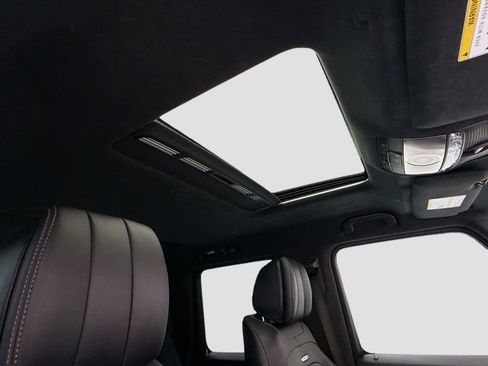 Certified 2022 Mercedes-Benz G 63 AMG 4MATIC image 17