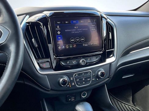 Used 2023 Chevrolet Traverse LT w/ LT Premium Package image 7