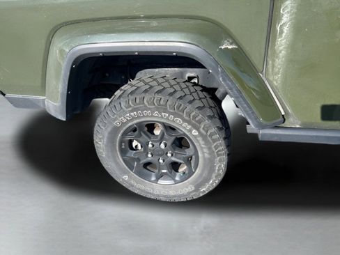 Used 2023 Jeep Gladiator Willys image 15