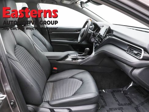 Used 2024 Toyota Camry SE image 23