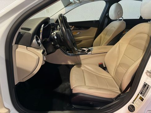 Used 2015 Mercedes-Benz C 300 4MATIC Sedan image 11
