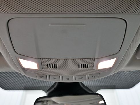 Used 2022 Ford Edge SE AWD/4WD image 17
