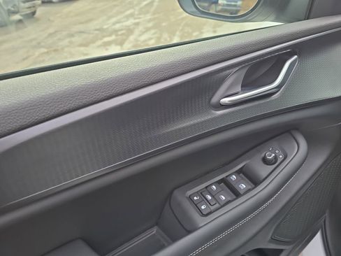 New 2026 Jeep Grand Cherokee Laredo X AWD/4WD image 12