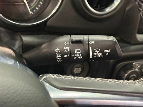 Used 2021 Jeep Wrangler Unlimited Sahara w/ Cold Weather Group AWD/4WD image 20