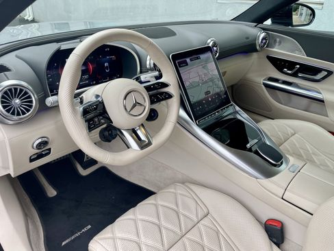 Used 2022 Mercedes-Benz SL 63 AMG 4MATIC image 13