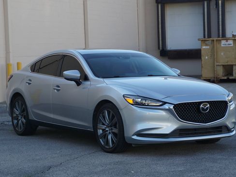 Used 2018 MAZDA MAZDA6 Touring FWD image 3