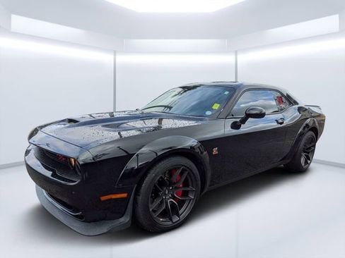 Used 2022 Dodge Challenger R/T Scat Pack RWD image 7
